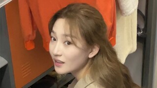 两个人的约会 实则是两个宿舍楼的对决