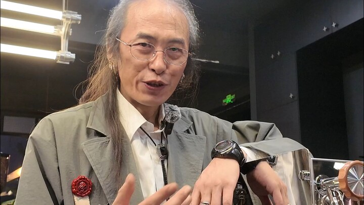 Do Starbucks regulars struggle to adjust to specialty coffee shops and find the brew too weak?