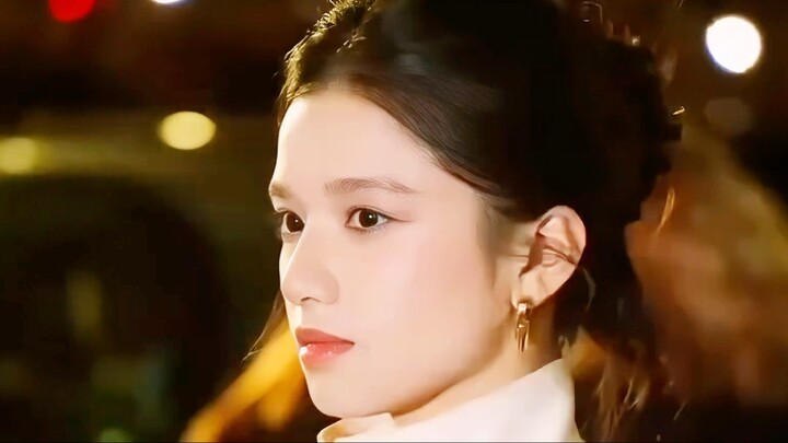 ทำไมเธอถึงสวยขึ้นอีกขั้นในลอนดอนแฟชั่นวีก?