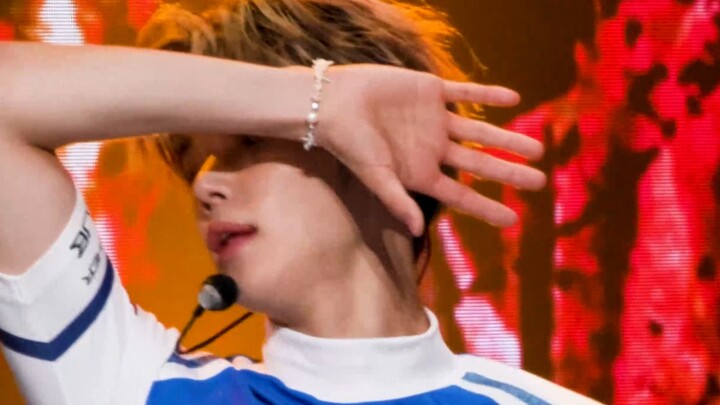 【Cui Ranjun·Straight Shot】Bộ đồ đua đối mặt 'Good Boy Gone Bad' phiên bản ngang của Music Bank 22062