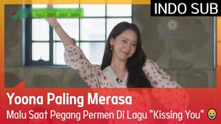 Yoona Paling Merasa Malu Saat Pegang Permen Di Lagu "Kissing You" 😂 #YouQuizOnTheBlock3 🇮🇩INDOSUB🇮🇩