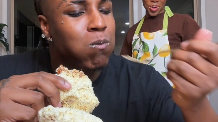 Eleven minutes of ASMR, completely captivated by these two people’s fried junk food