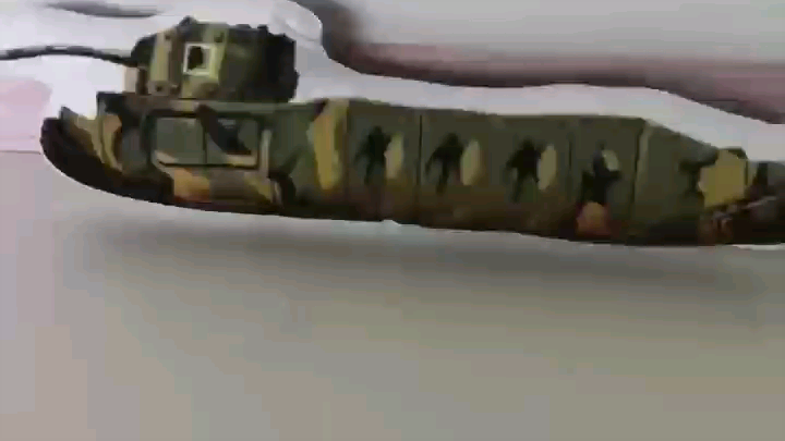 ฉันโดนผู้ผลิตหลอกเอาเงินไปเต็มๆ เลย แบบที่ฉันทำออกมาเละเทะไปหมด แถมยังเสียค่าพิสูจน์อักษรไปตั้ง 300 