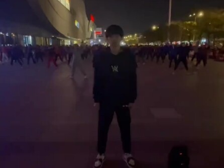 Blurry visuals, crystal-clear skill