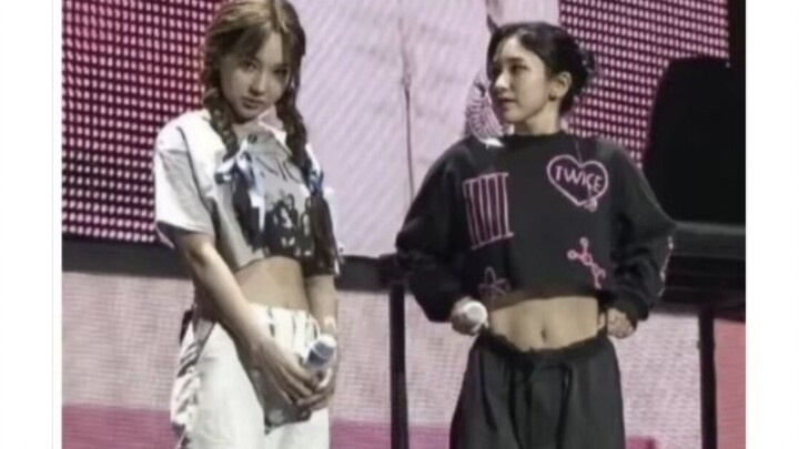 Mina and student Na-yeon, who deny their actions once they’ve pulled up their pants; four images tha