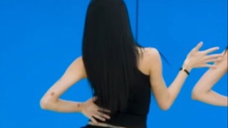 نظرًا لأنني أردت رؤية أشخاص آخرين في غرفة التدريب لكنهم استمروا في التحديق في تشايونغ، فقد قمت فقط ب