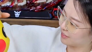 โปเกมอนบ้านหลังเล็กขนาดกำลังแกะกล่อง