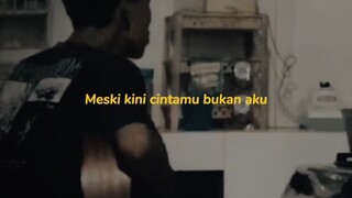 sebut inisial nya saja :v