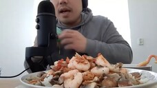 ASMR Prawns & Rice + Squishies Squeezing (Eating Sounds, Mouth Sounds, Squishy Sounds & Tapping)