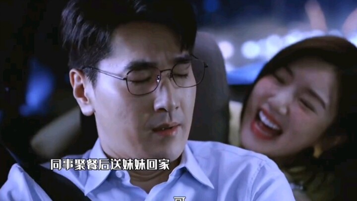 Who can resist such an adorable little sister whose eyes are all about her big brother? #MaoXiaotong