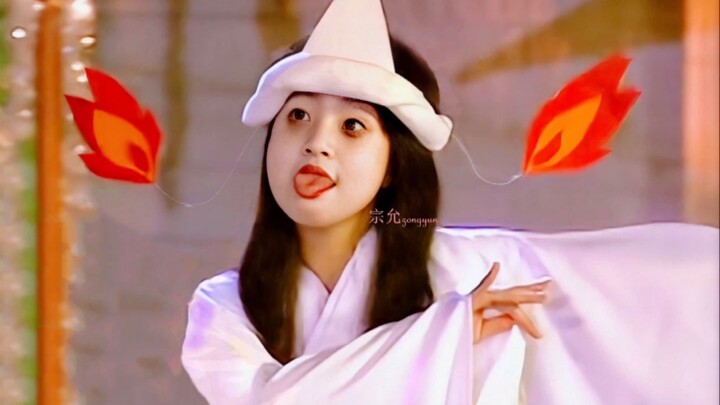 Xiangqin imut banget pas dia berpakaian seperti hantu! POTONG dan hargai itu!