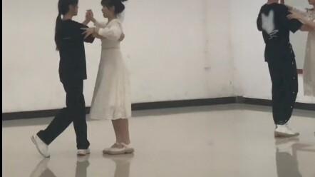 The most soul-stirring waltz of love—your eyes simply can’t look away from these two young ladies; t