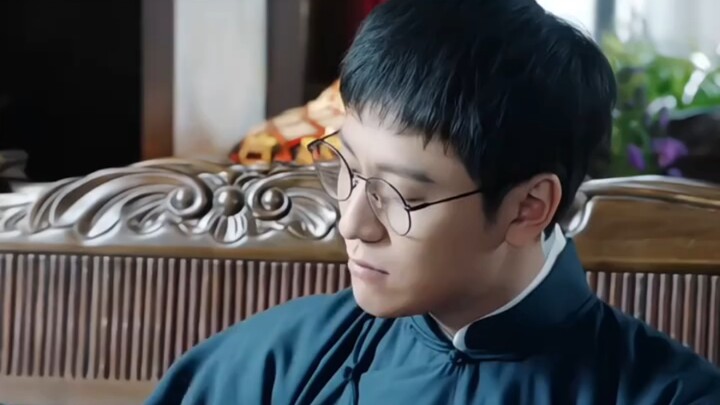 Em đã kết hôn rồi, đây đâu phải là cô dâu nuôi từ nhỏ mà nhà tôi sắp đặt cho em.