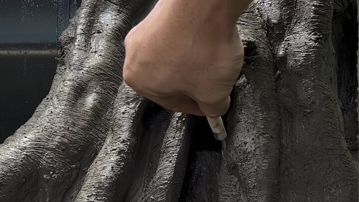 Building a big tree for the little monster using stainless steel mesh