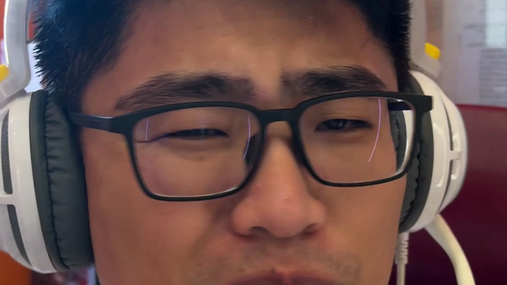 Sebelum draft tim, pilih hero yang kamu kuasai; setelah draft tim, pilih lagi hero yang kamu kuasai.