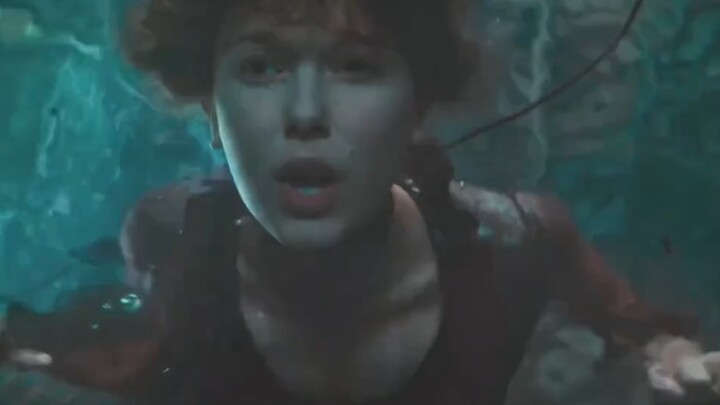 Lihat aku berpura-pura kasih gula untuk balas dendam ke dia!