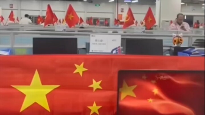 Vietnamese people are seriously patriotic—they’re planting national flags everywhere.