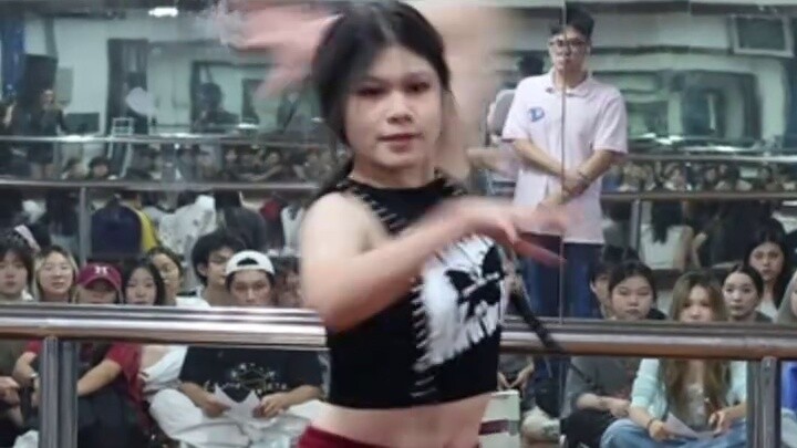 Did you dance a house dance during the hip-hop club review? Received 360-degree praise from the seni