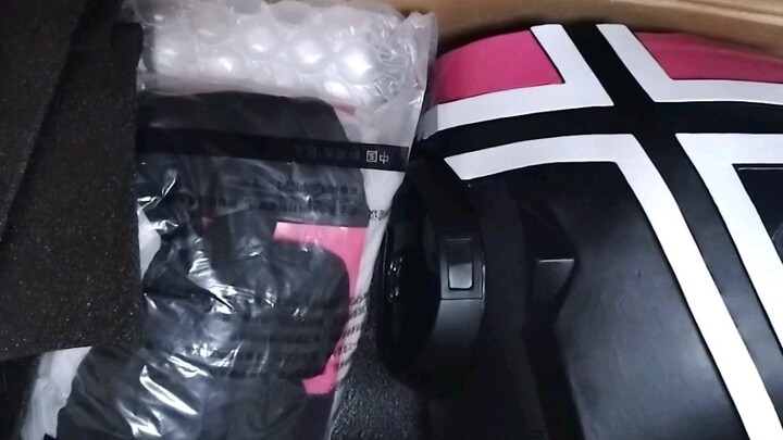 ครั้งแรกที่ซื้อเคสหนัง Kamen Rider!