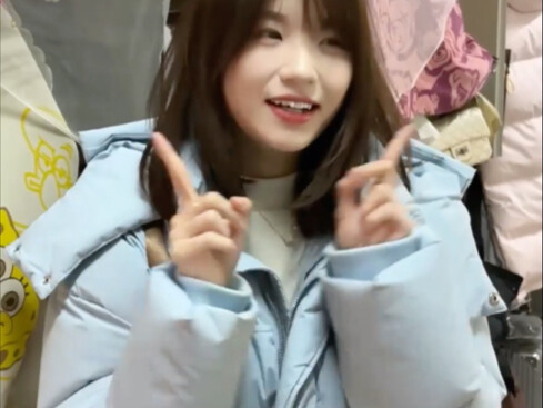 Apakah cinta memang begitu menarik?