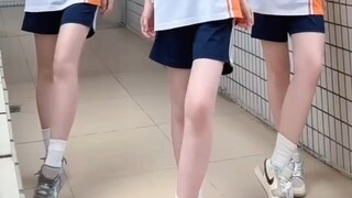 การกวาดขา