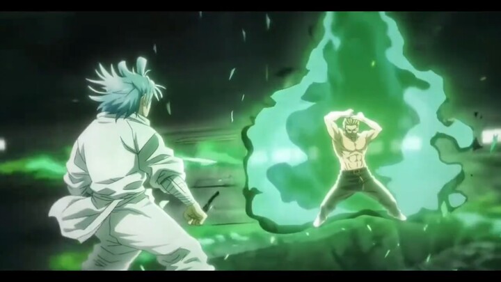 Begitu musik mulai diputar, para penjudi pun muncul.