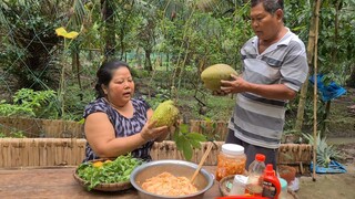 Phát Hiện Trái Mãng Cầu Chín Cây Hái Thêm Trai Dừa Dứa Cho Bà Xã Về  Khìa Thịt | TKQ & Family T1088