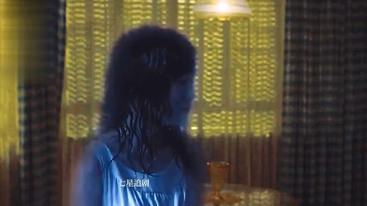 The boy lived with a female ghost since childhood and became an exorcist when he grew up