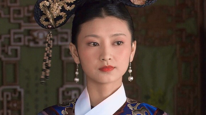 Giờ mới nhận ra chị Miệng có một nét điên dại bình tĩnh, trạng thái tinh thần thì vượt trội hẳn.