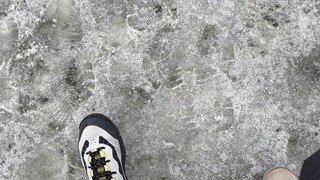 到俄罗斯陪老婆上学的日常，没拍过生活就很拉胯，我很内向也不好意思在街上拿起手机拍。下次如果出门拍的话会努力改进拍摄技术的[给心心]