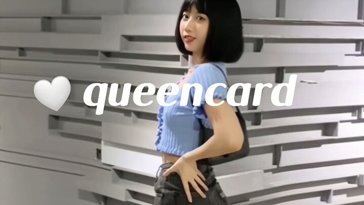 Cuenca - Queen's shopping version of "Queencard"