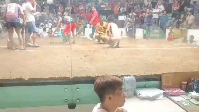 Buti nalang tumakbo kalaban
