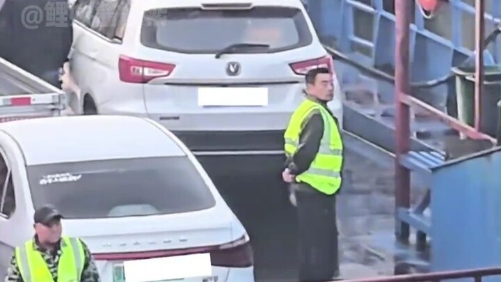 Kapten, yang saya mau hanyalah sikap Anda.