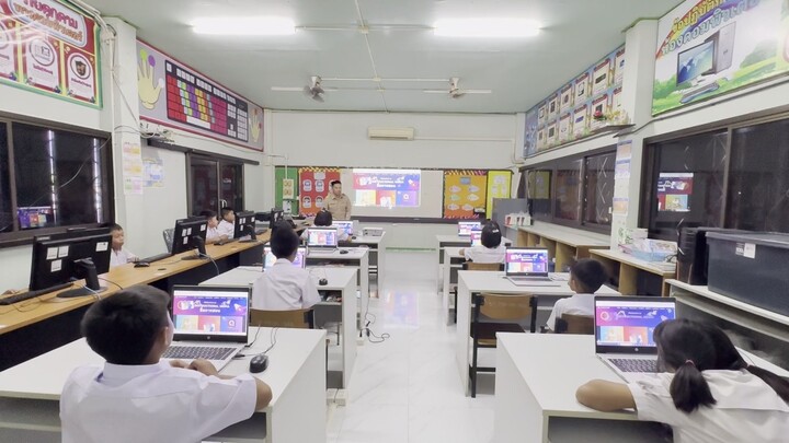 การเรียนการสอน เรื่องการเขียนโปรแกรมให้ตัวละครเคลื่อนที่เหมือนจริง