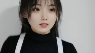 这个对视只能看两秒半