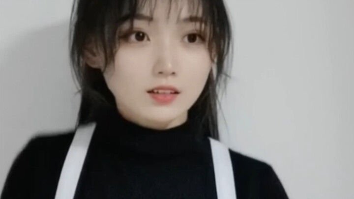 这个对视只能看两秒半