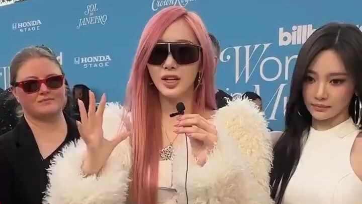 Fierce Sister Ji Takes an English Interview 😎 250329 Billboard Women in Music