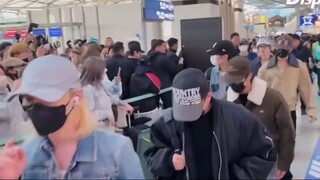 2025.11.01 Stray Kids heading to china for fansign event. have a safe flight kids