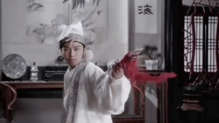 Sword breaks the long spear—this deadly scholar truly lives up to his reputation!