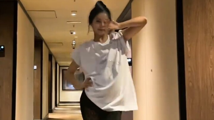 Đơn giản mà chất! Thử thách vũ đạo bài 404 (New Era) của NMIXX