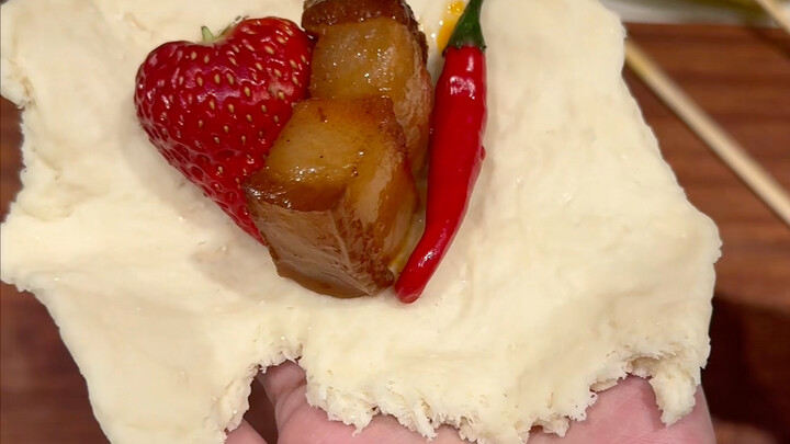 Happy New Year's Eve! This year: steamed buns, braised pork belly, and strawberry buns!