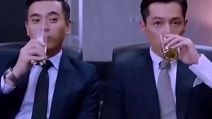 Two grown men, childish or not, deliberately drank water as saliva, they deserved to be sprayed in t