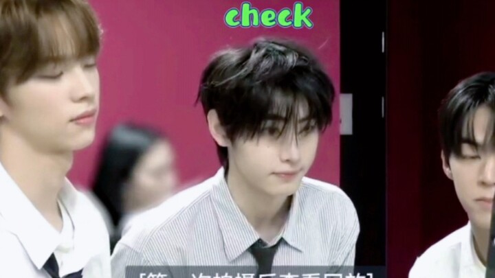 Berlatih tari terlebih dahulu, Huazi sangat menghargai orang luar, dan responnya juga sangat baik.