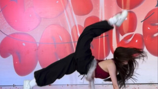 回家了肉眼可见的开心哈～1.18重庆的评委秀 meow meovv body