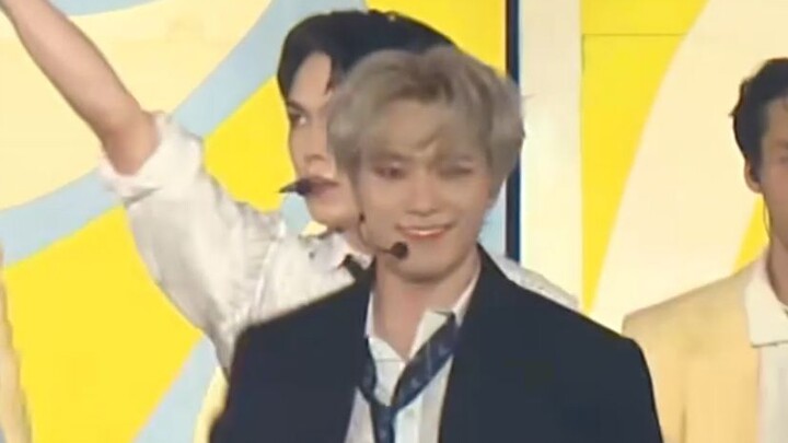 No one can snap out of this dance break! DINO's smile is divine!