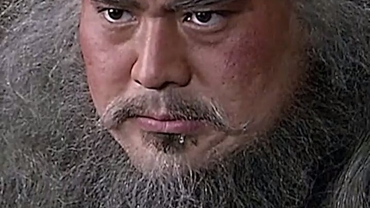 Kepribadian rendah hati dan berwaspada dari Guan Yu, serta kasih sayang Zhang Fei yang memperlakukan