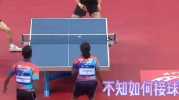 Vì chúng ta đã từng dầm mưa, nên chúng ta cũng biết che ô cho người khác