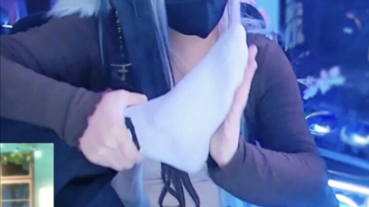 พิธีกรยัดเข้าปากฉัน ฉันก็กิน!