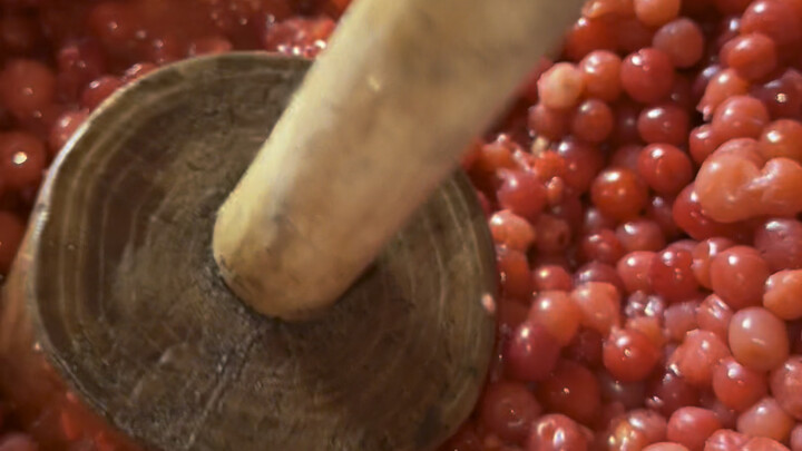 Rượu gạo làm từ anh đào có hương vị thật tuyệt vời