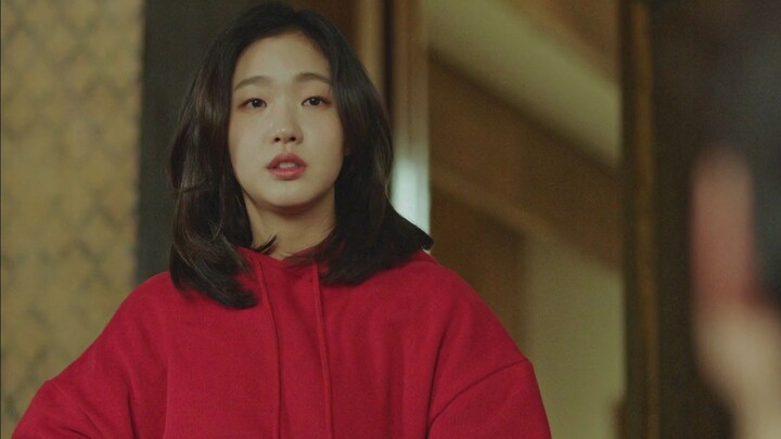 [Goblin] Cô dâu được nhận vào trường đại học, và chàng Goblin yêu chiều không chỉ giúp trả học phí m
